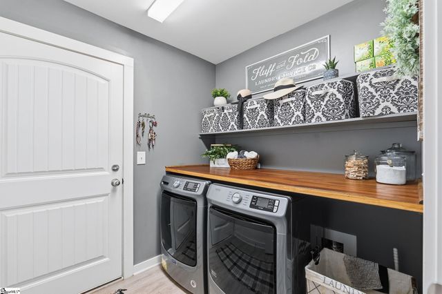 7607 S Old Laurens Road, Gray Court, SC 29645
