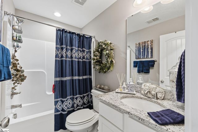7607 S Old Laurens Road, Gray Court, SC 29645