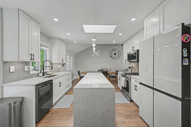 8641 Fairway Drive, St. John, IN 46373