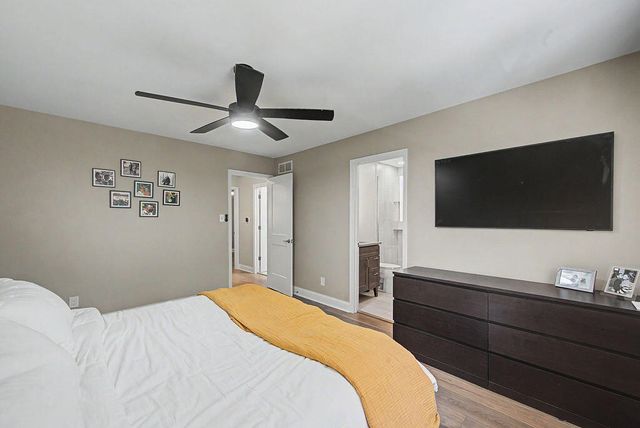 8641 Fairway Drive, St. John, IN 46373
