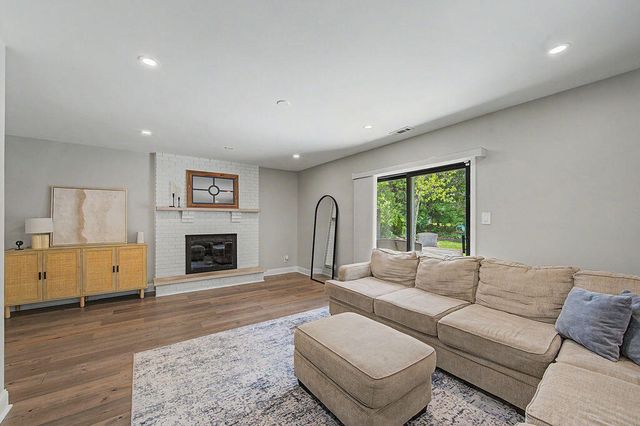 8641 Fairway Drive, St. John, IN 46373
