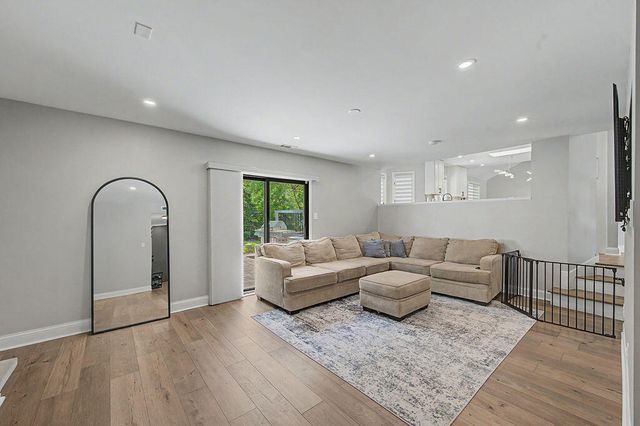 8641 Fairway Drive, St. John, IN 46373