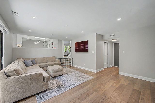 8641 Fairway Drive, St. John, IN 46373