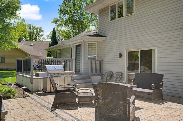 8641 Fairway Drive, St. John, IN 46373