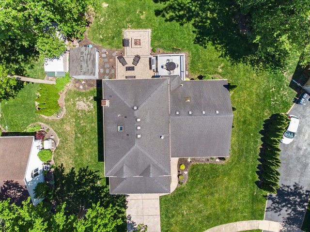 8641 Fairway Drive, St. John, IN 46373