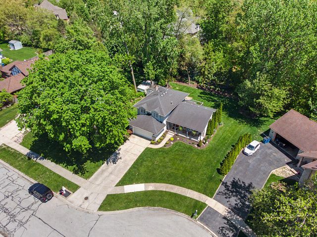 8641 Fairway Drive, St. John, IN 46373