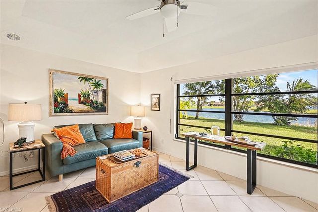 9874 Campbell CIR, Naples, FL 34109