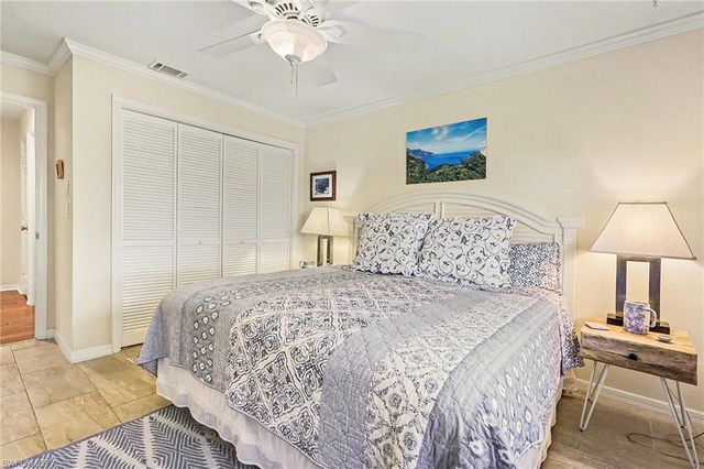 9874 Campbell CIR, Naples, FL 34109