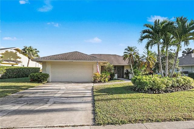 9874 Campbell CIR, Naples, FL 34109