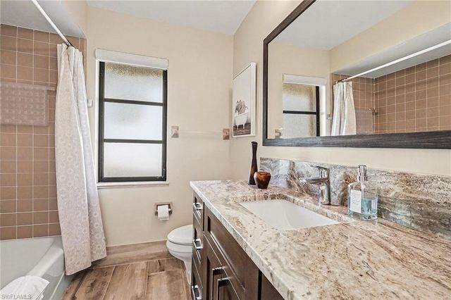 9874 Campbell CIR, Naples, FL 34109