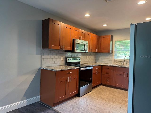 2125 CARLTON DRIVE, Orlando, FL 32806