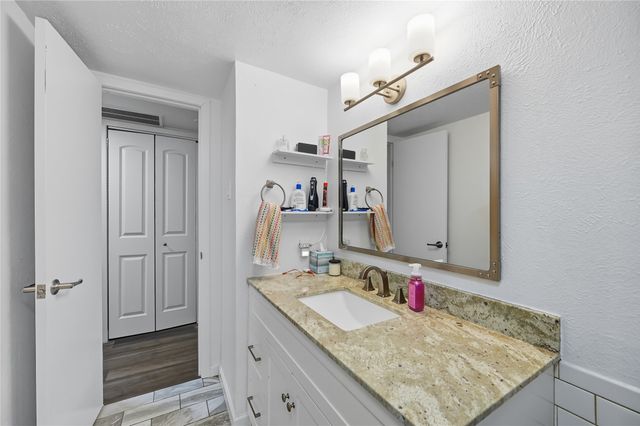 5927 E University Boulevard 221, Dallas, TX 75206