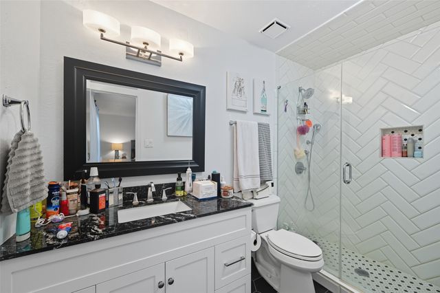 5927 E University Boulevard 221, Dallas, TX 75206