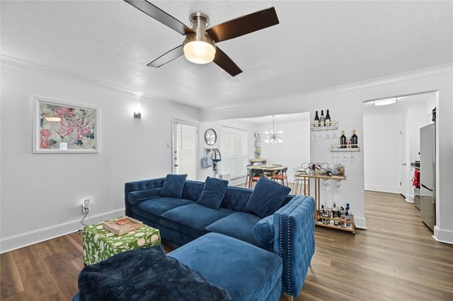 5927 E University Boulevard 221, Dallas, TX 75206