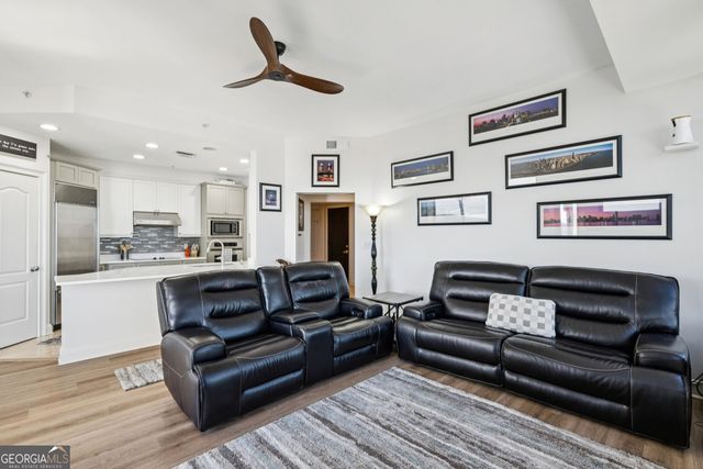 2828 Peachtree Road NW 2502, Atlanta, GA 30305