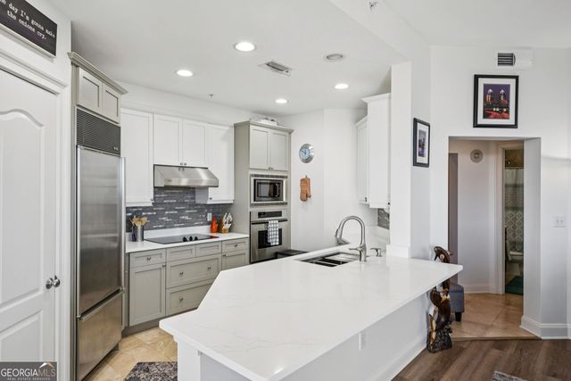 2828 Peachtree Road NW 2502, Atlanta, GA 30305