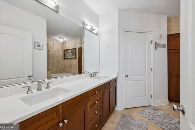 2828 Peachtree Road NW 2502, Atlanta, GA 30305