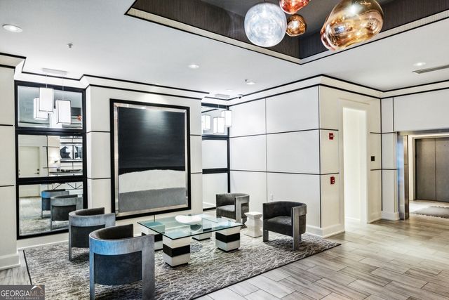 2828 Peachtree Road NW 2502, Atlanta, GA 30305