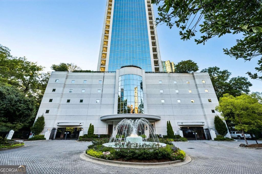 2828 Peachtree Road NW 2502, Atlanta, GA 30305