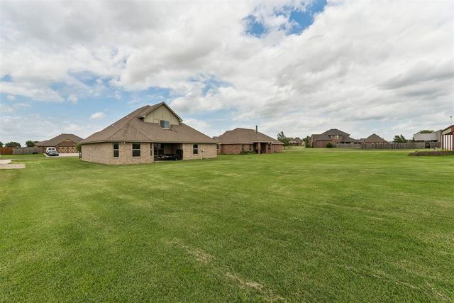 3738 Remington Drive, El Reno, OK 73036