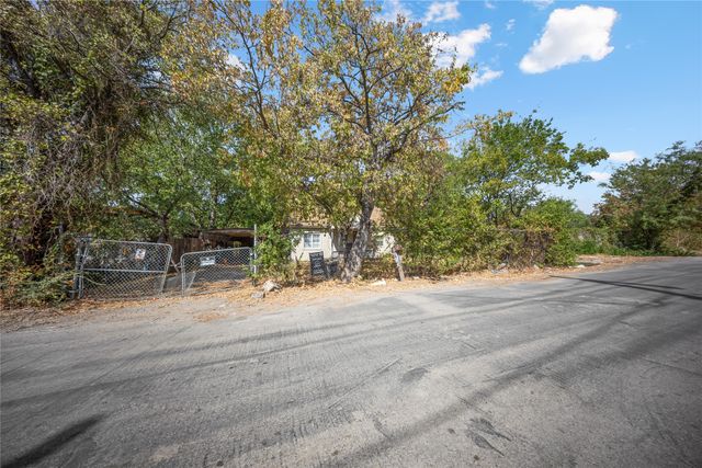 5005 Mcbroom Street, Dallas, TX 75212