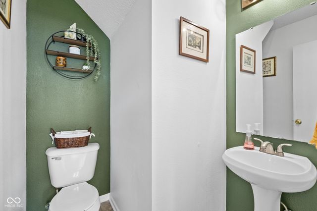 5687 N Jamestown Drive, Mccordsville, IN 46055
