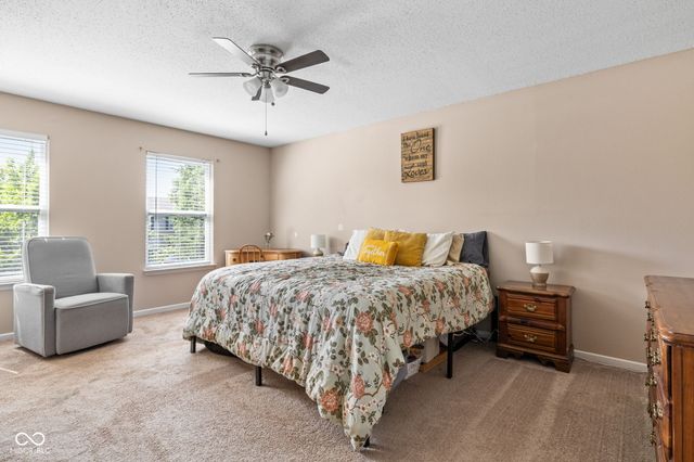 5687 N Jamestown Drive, Mccordsville, IN 46055