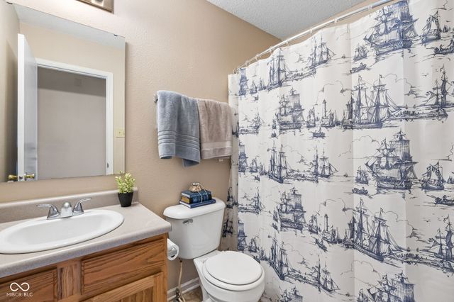 5687 N Jamestown Drive, Mccordsville, IN 46055