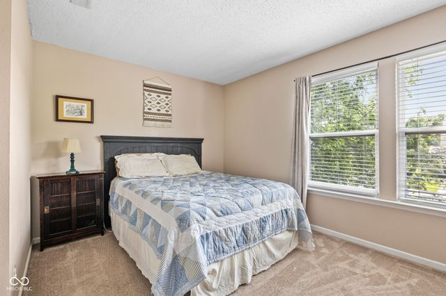 5687 N Jamestown Drive, Mccordsville, IN 46055