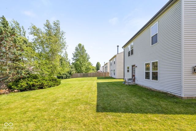 5687 N Jamestown Drive, Mccordsville, IN 46055