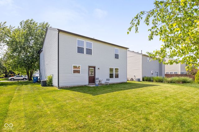 5687 N Jamestown Drive, Mccordsville, IN 46055