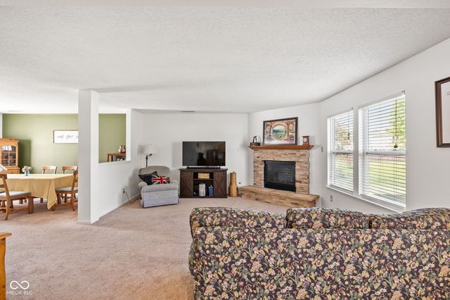 5687 N Jamestown Drive, Mccordsville, IN 46055