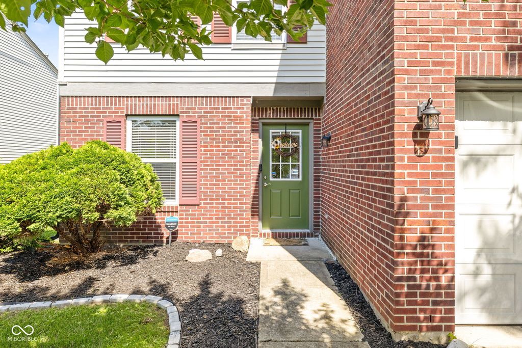 5687 N Jamestown Drive, Mccordsville, IN 46055