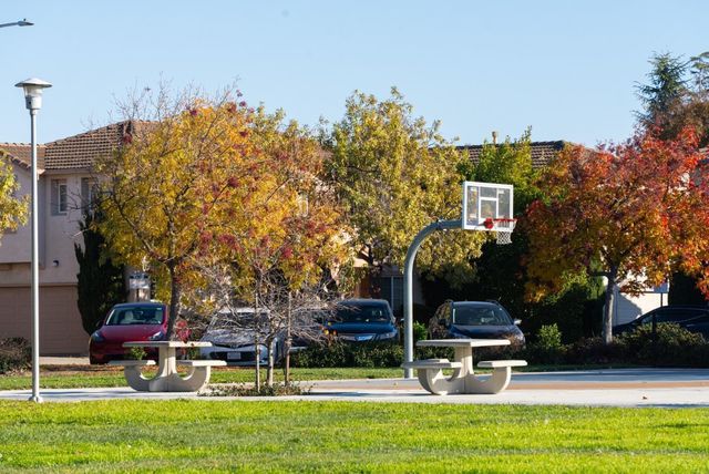 2235 3rd Street, Santa Clara, CA 95054