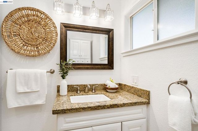 7434 7434 Larkdale Ave, Dublin, CA 94568