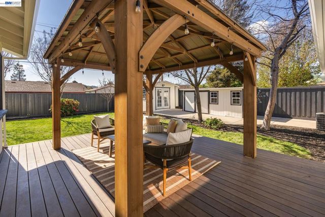 7434 7434 Larkdale Ave, Dublin, CA 94568