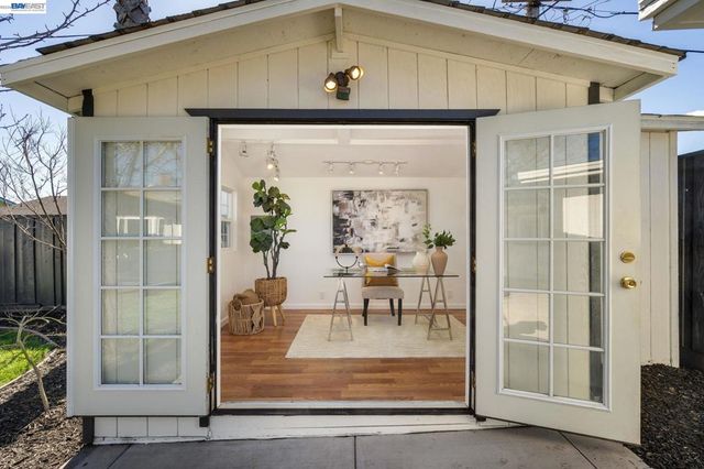 7434 7434 Larkdale Ave, Dublin, CA 94568