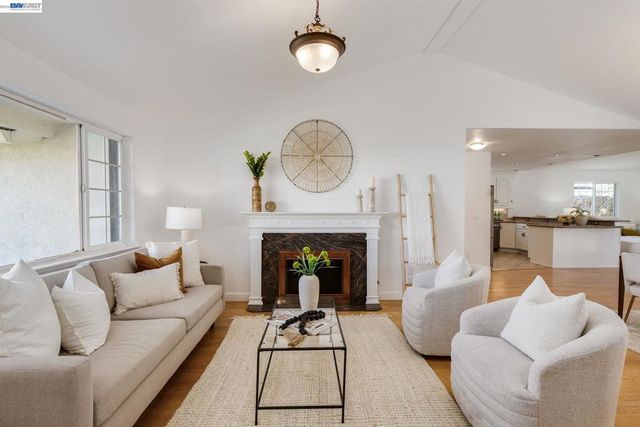 7434 7434 Larkdale Ave, Dublin, CA 94568