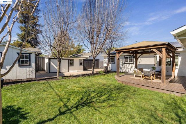 7434 7434 Larkdale Ave, Dublin, CA 94568