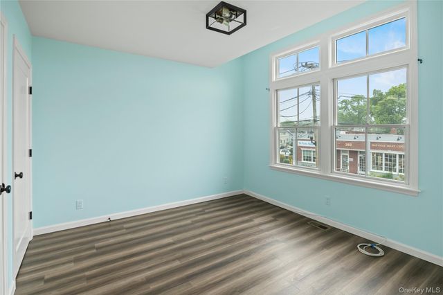 269 Bayville Avenue 3, Bayville, NY 11709