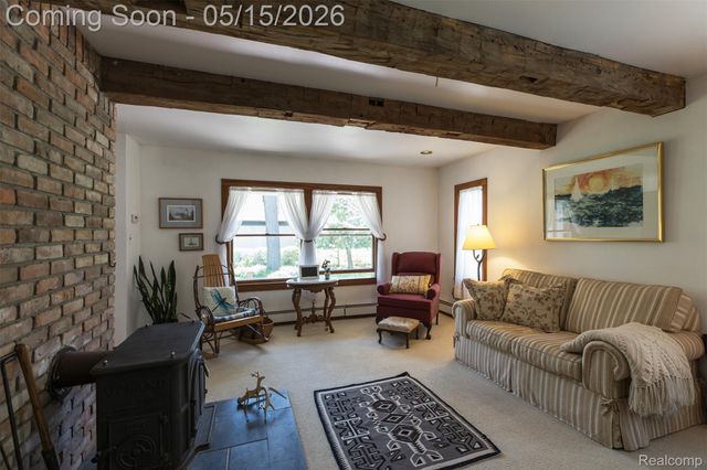 25425 6th Street, Grosse Ile Township, MI 48138