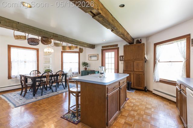 25425 6th Street, Grosse Ile Township, MI 48138