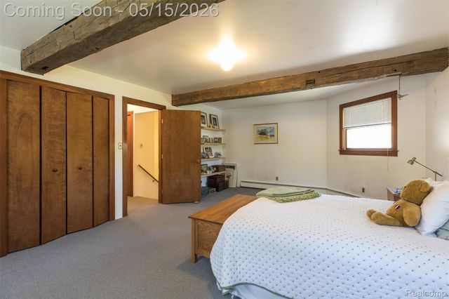 25425 6th Street, Grosse Ile Township, MI 48138