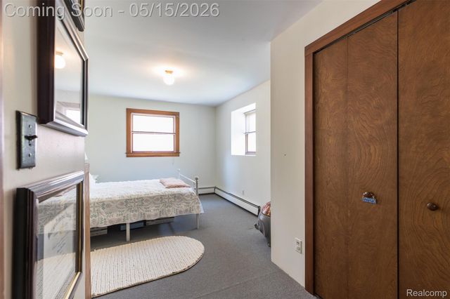 25425 6th Street, Grosse Ile Township, MI 48138