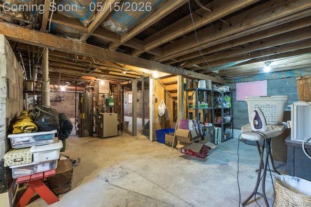 25425 6th Street, Grosse Ile Township, MI 48138