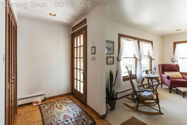 25425 6th Street, Grosse Ile Township, MI 48138