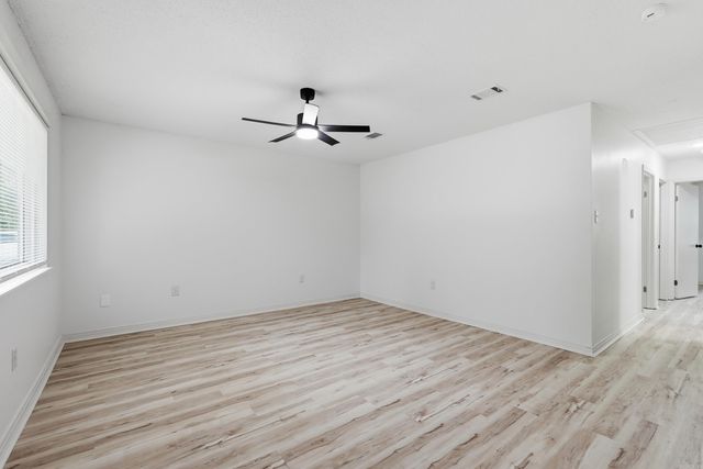 10 Brookway Ln, Sherwood, AR 72120