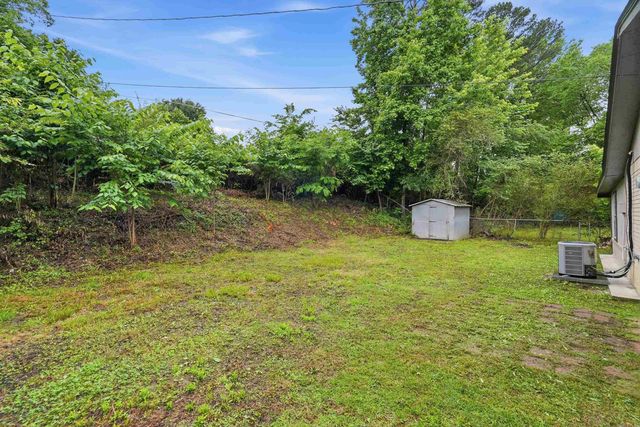10 Brookway Ln, Sherwood, AR 72120