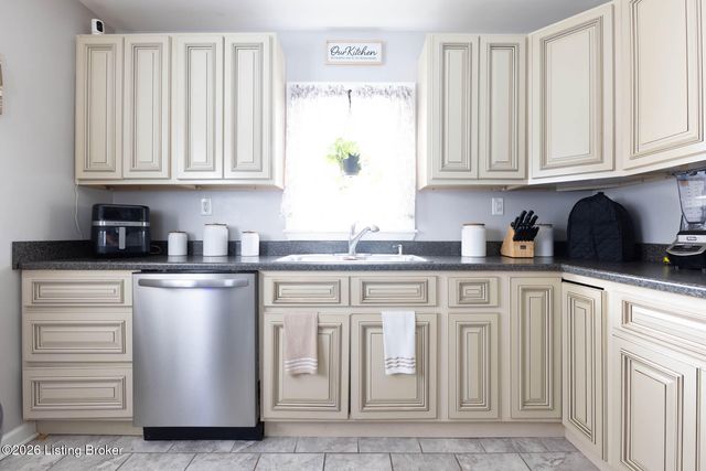 2513 W Hill St, Louisville, KY 40210