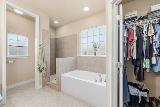 3209 Eisenhower Ave, Lago Vista, TX 78645